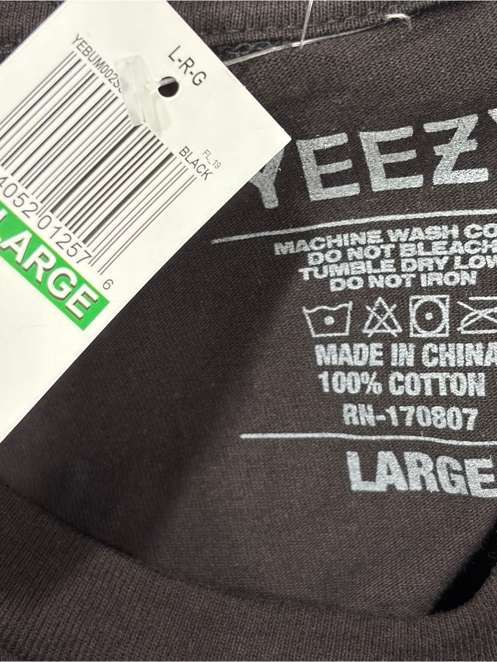 Yeezy Kanye West Graduation Bear Black Graphic T-Shirt Men’s L NWT - Picture 4 of 4